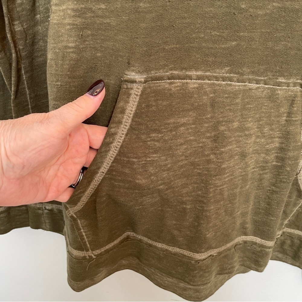 Wonder Woman Cotton/Poly Pajama Set Hoodie and Shorts Grey/Green Burnout Size L - Picture 11 of 16